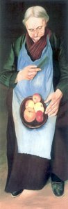 Oude vrouw schilt appel